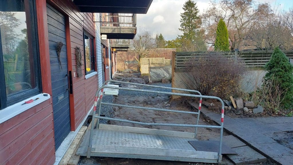 vaihtoehtoinen kulku salaojaremontin aikana